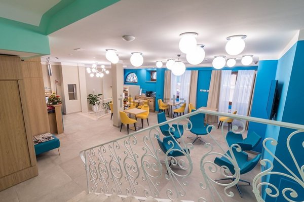 negozio in vendita a Cagliari in zona Marina