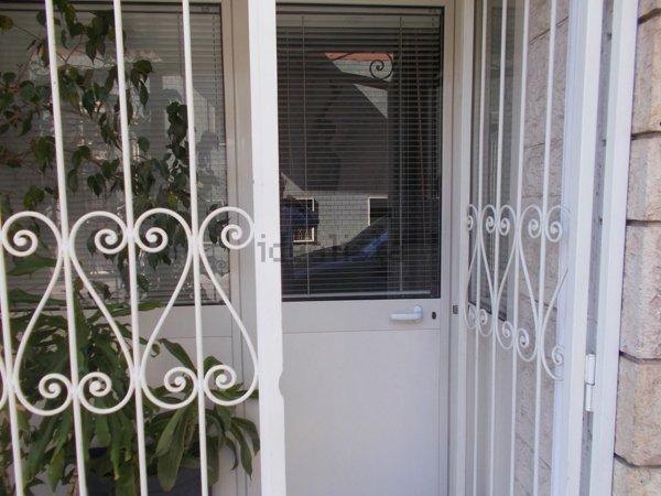 locale commerciale in vendita a Cagliari in zona La Vega