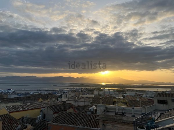 appartamento in vendita a Cagliari in zona Castello