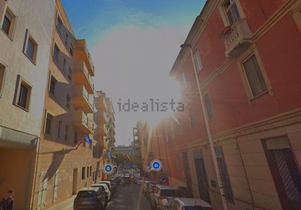 appartamento in vendita a Cagliari in zona Villanova