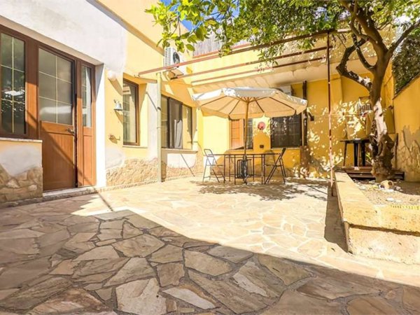 casa indipendente in vendita a Cagliari in zona Pirri