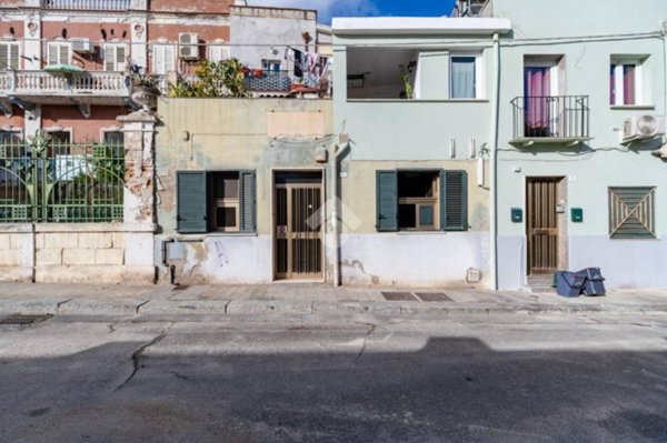 appartamento in vendita a Cagliari in zona Villanova
