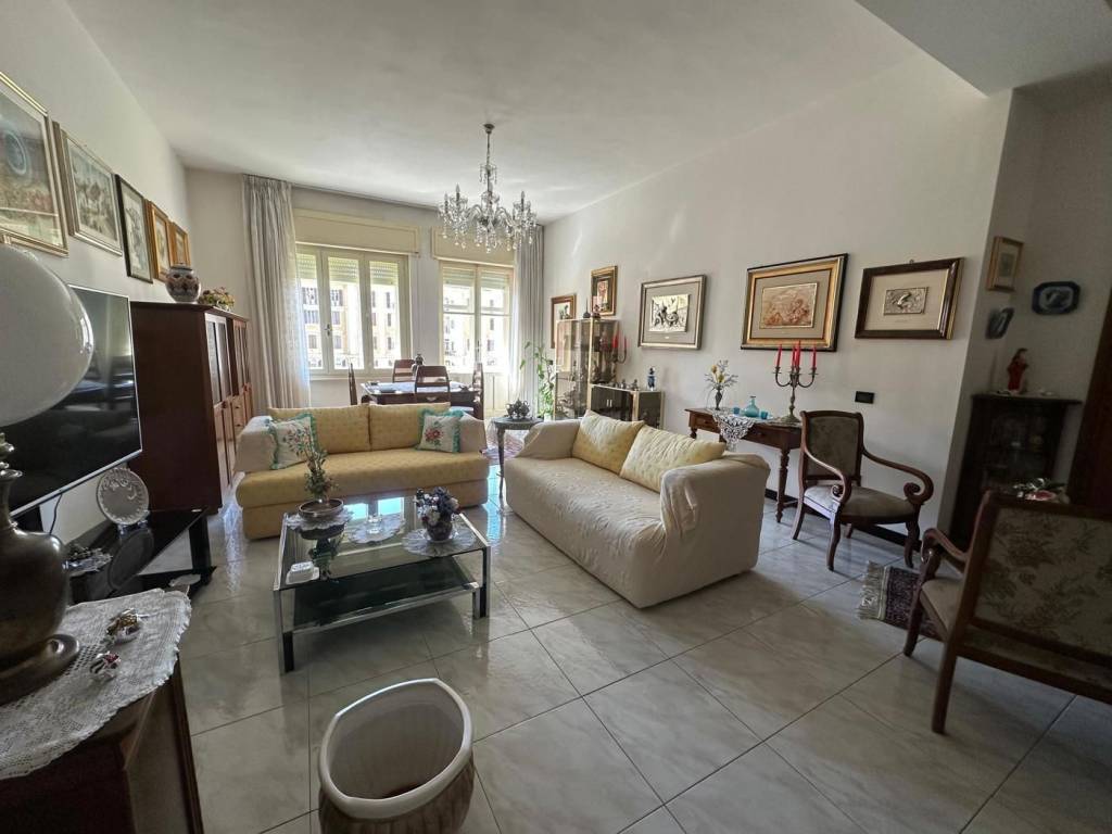 appartamento in vendita a Cagliari in zona San Benedetto