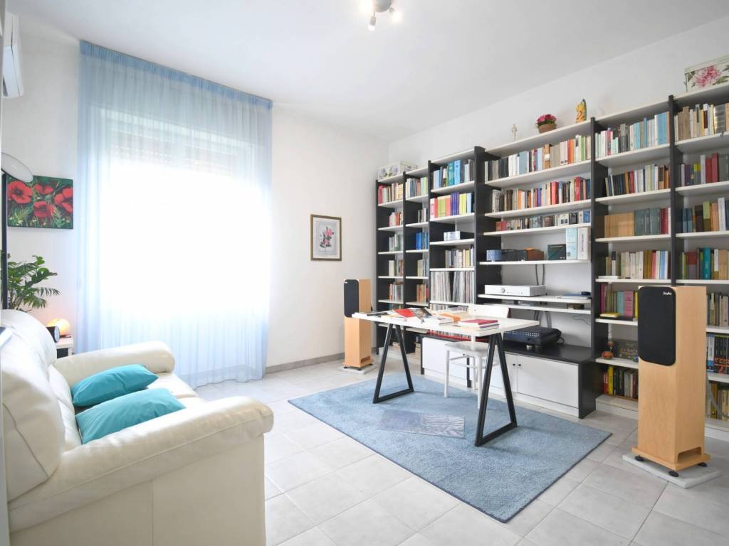 appartamento in vendita a Cagliari in zona Is Mirrionis/San Michele