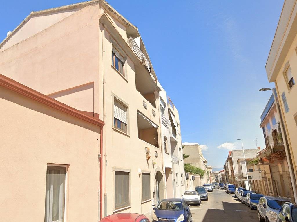 appartamento in vendita a Cagliari in zona Pirri