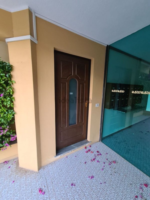 ufficio in vendita a Cagliari in zona Bonaria