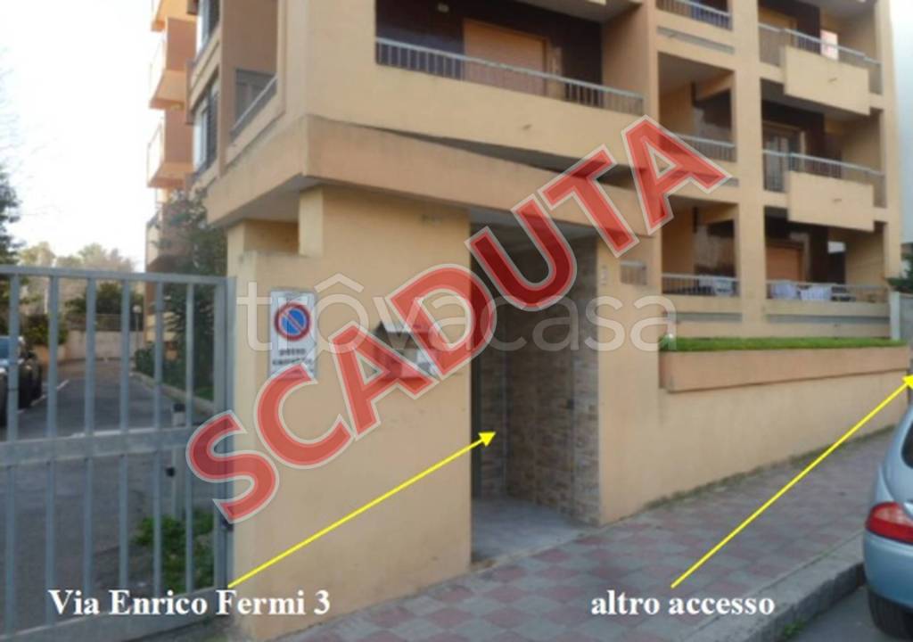 locale commerciale in vendita a Cagliari