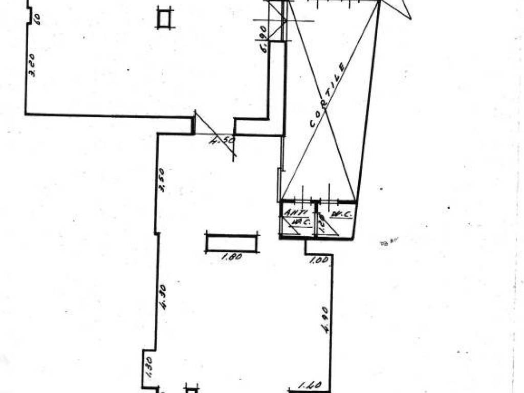negozio in vendita a Cagliari in zona Villanova