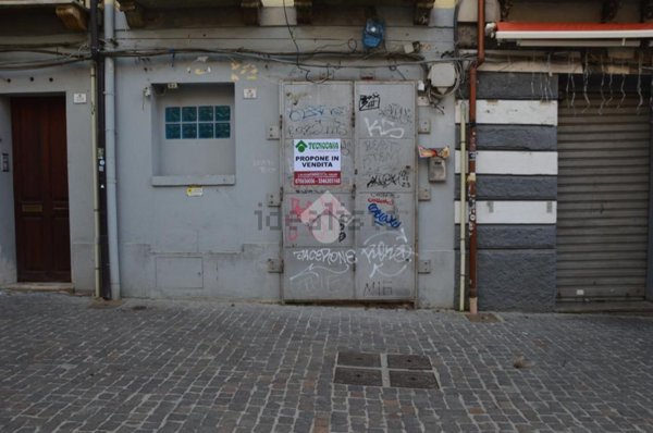 negozio in vendita a Cagliari in zona Stampace/Punici