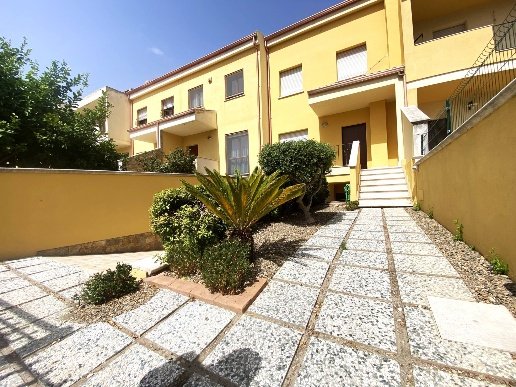 casa indipendente in vendita a Cagliari in zona Barracca Manna