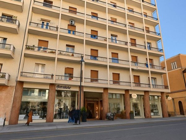 appartamento in vendita a Cagliari in zona Villanova