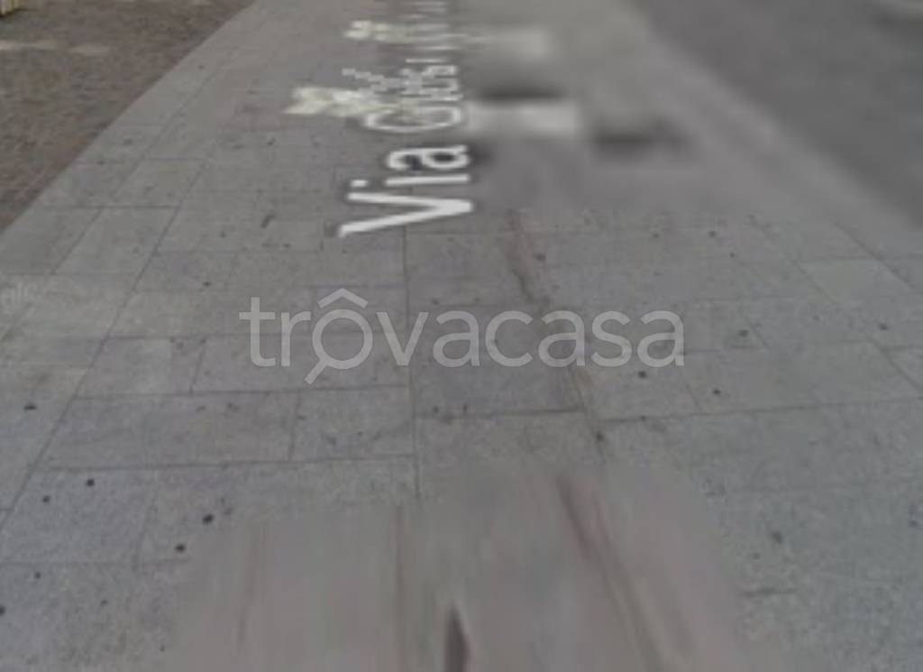 negozio in vendita a Cagliari in zona Villanova