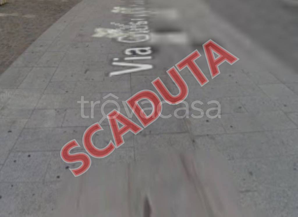 negozio in vendita a Cagliari in zona Villanova