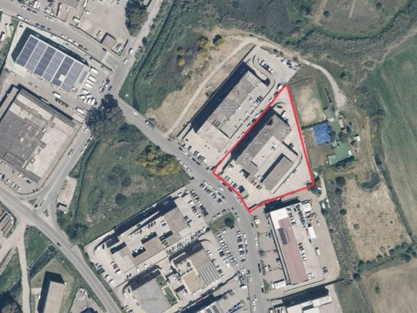 negozio in vendita a Cagliari in zona Sant'Avendrace