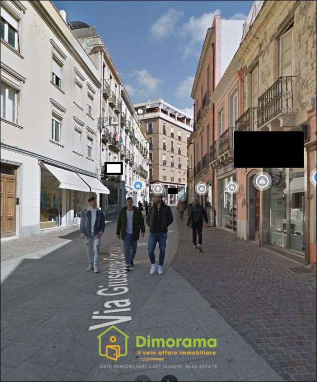 negozio in vendita a Cagliari in zona Villanova