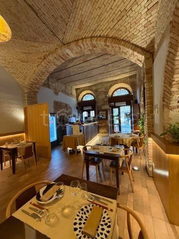 negozio in vendita a Cagliari in zona Stampace/Punici