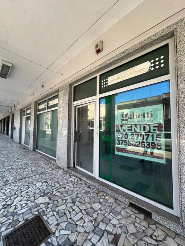 negozio in vendita a Cagliari