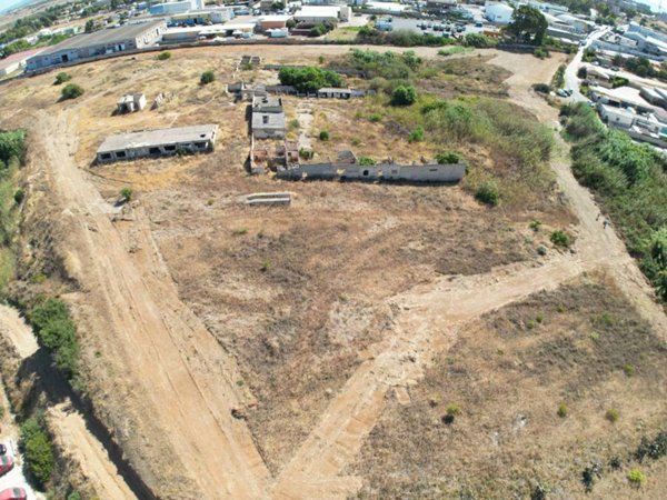 terreno edificabile in vendita a Cagliari in zona Sant'Avendrace