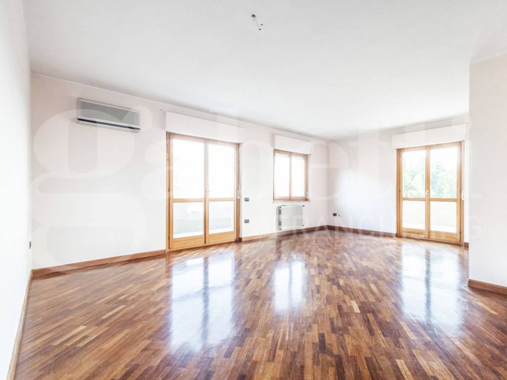 appartamento in vendita a Cagliari in zona San Benedetto