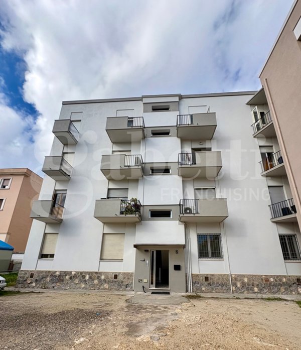 appartamento in vendita a Cagliari in zona Bonaria