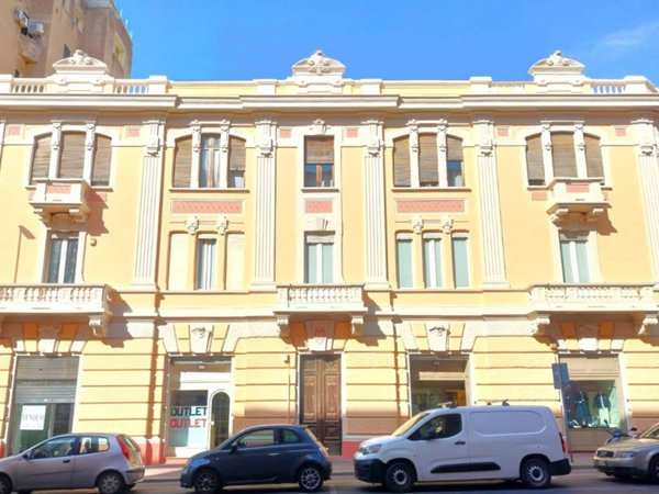 appartamento in vendita a Cagliari in zona Villanova