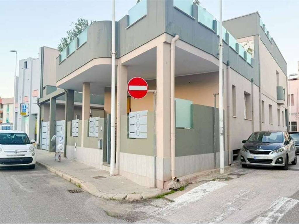 appartamento in vendita a Cagliari in zona Pirri