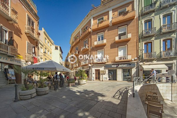 locale commerciale in vendita a Cagliari