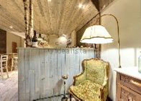 negozio in vendita a Cagliari in zona Marina