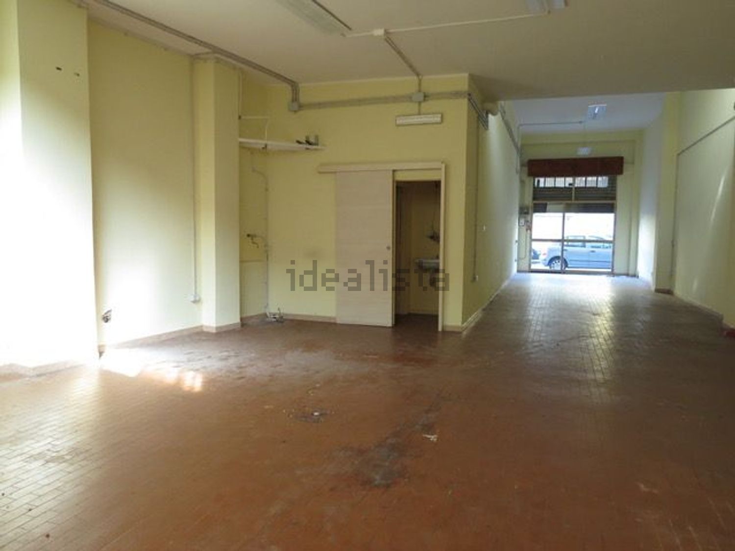 locale di sgombero in vendita a Cagliari in zona Is Mirrionis/San Michele