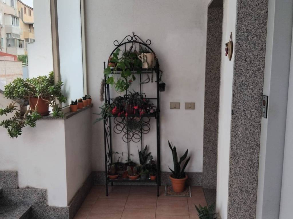 appartamento in vendita a Cagliari in zona Is Mirrionis/San Michele