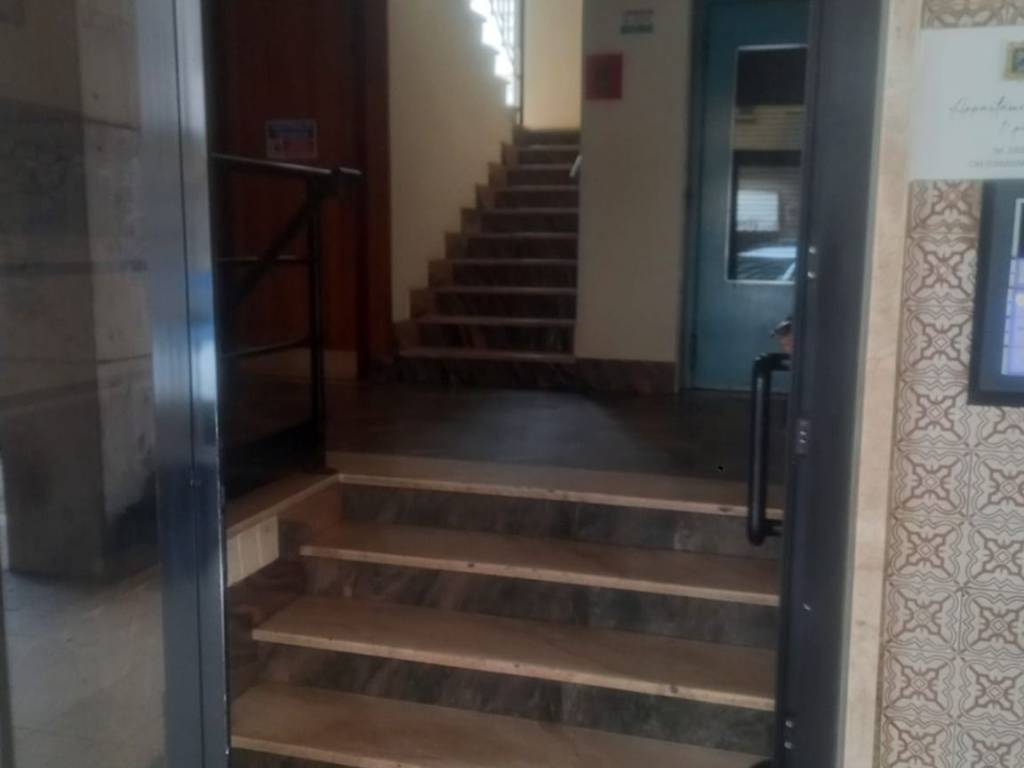 appartamento in vendita a Cagliari in zona Genneruxi