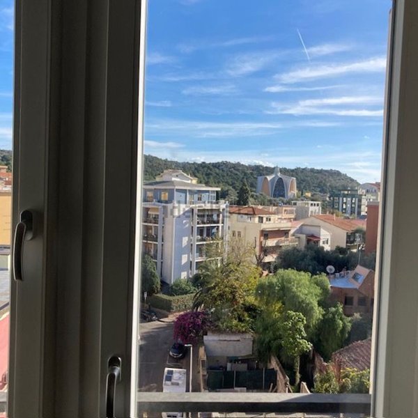 appartamento in vendita a Cagliari in zona Tribunale