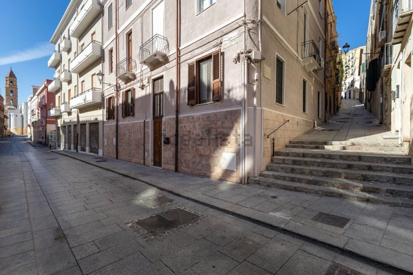 appartamento in vendita a Cagliari in zona Marina