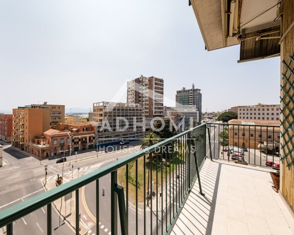 appartamento in vendita a Cagliari in zona Villanova