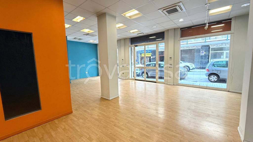 negozio in vendita a Cagliari in zona Stampace/Punici