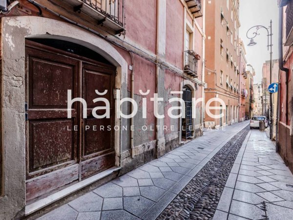 appartamento in vendita a Cagliari in zona Castello