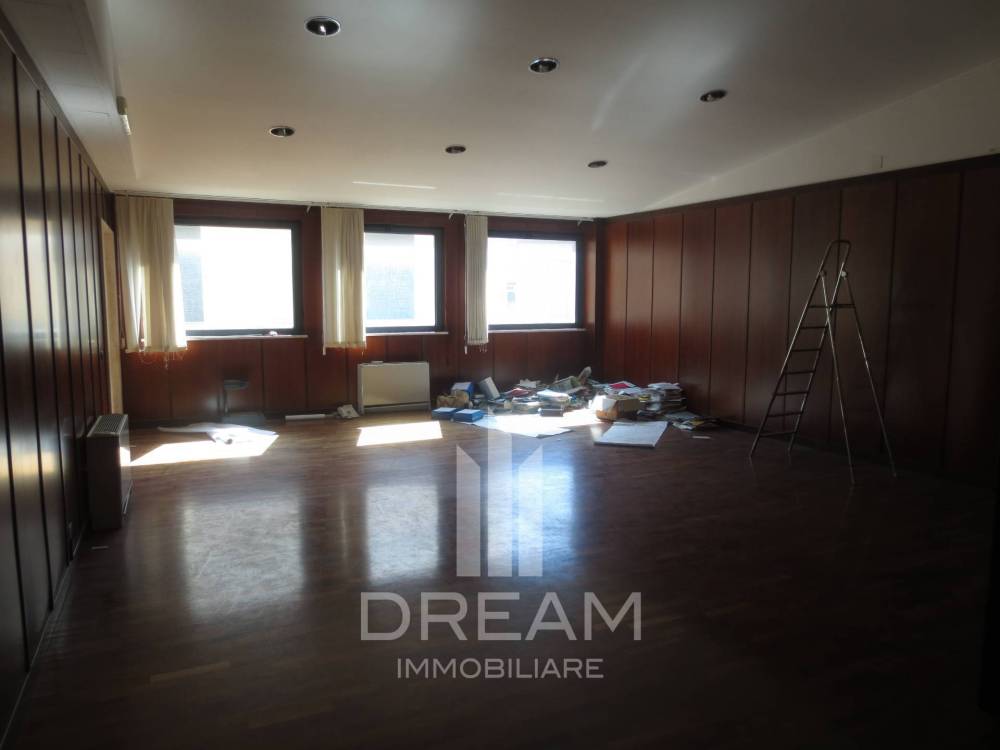 appartamento in vendita a Cagliari in zona Marina