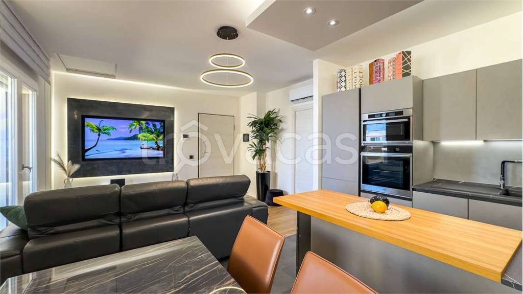 appartamento in vendita a Cagliari in zona Pirri