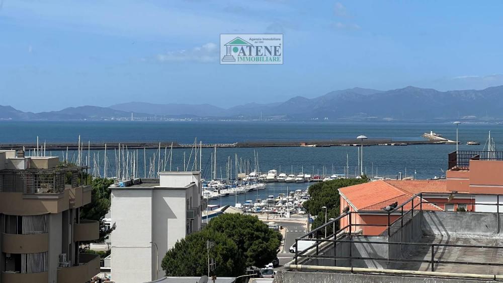 appartamento in vendita a Cagliari in zona Bonaria