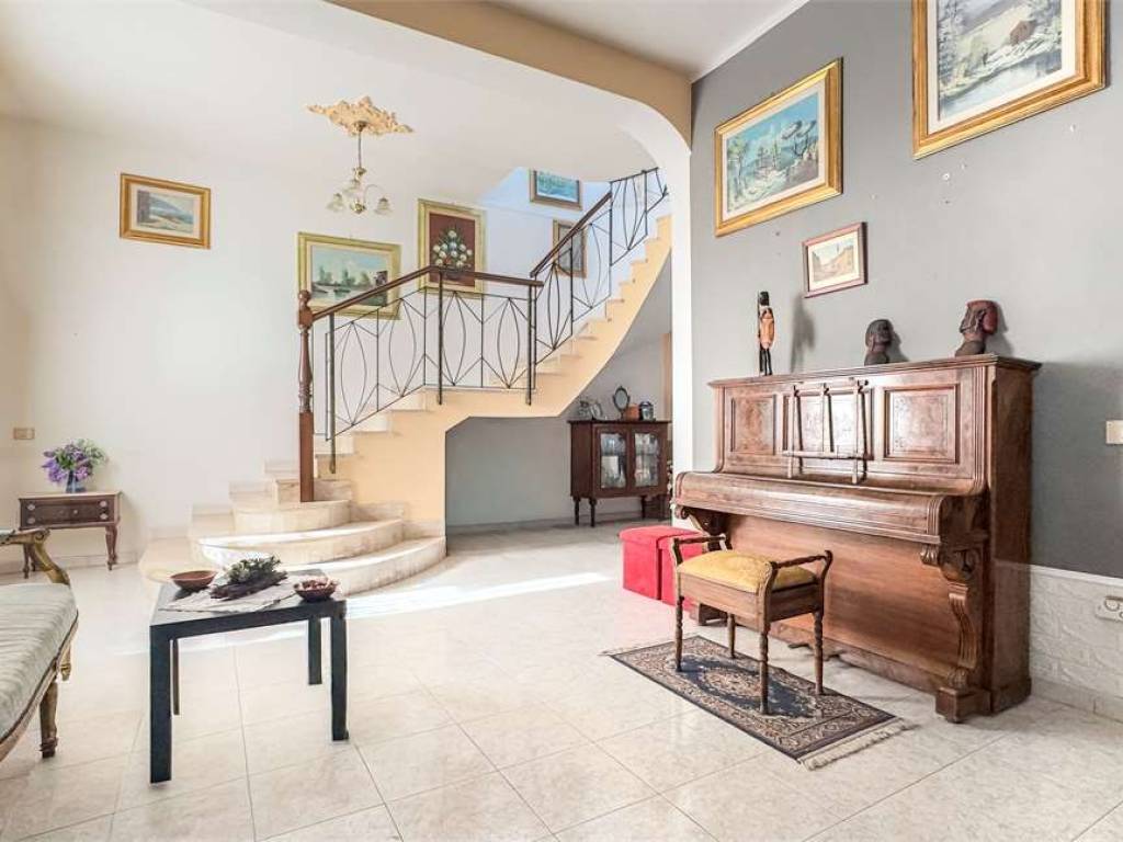 casa indipendente in vendita a Cagliari in zona Tuvixeddu/Tuvumannu