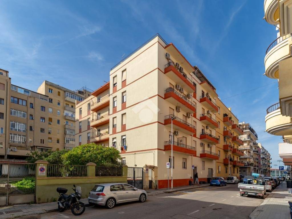 appartamento in vendita a Cagliari in zona La Vega