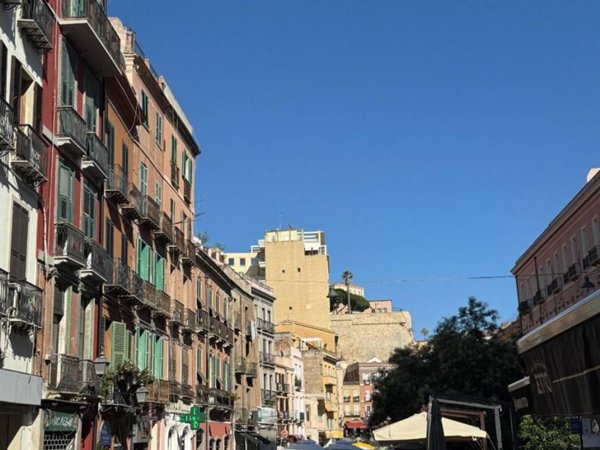negozio in vendita a Cagliari