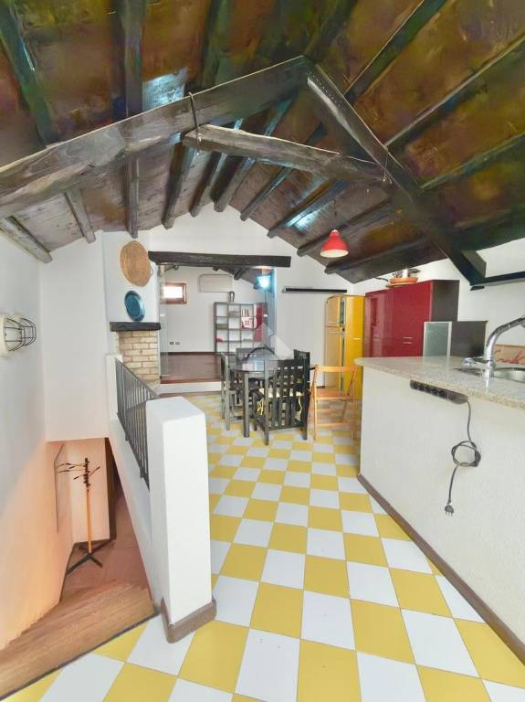 appartamento in vendita a Cagliari in zona Castello