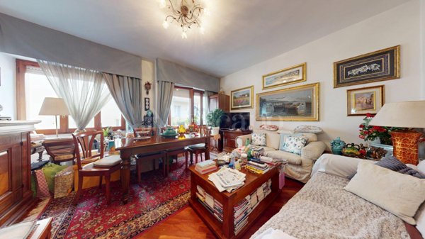 appartamento in vendita a Cagliari in zona Bonaria