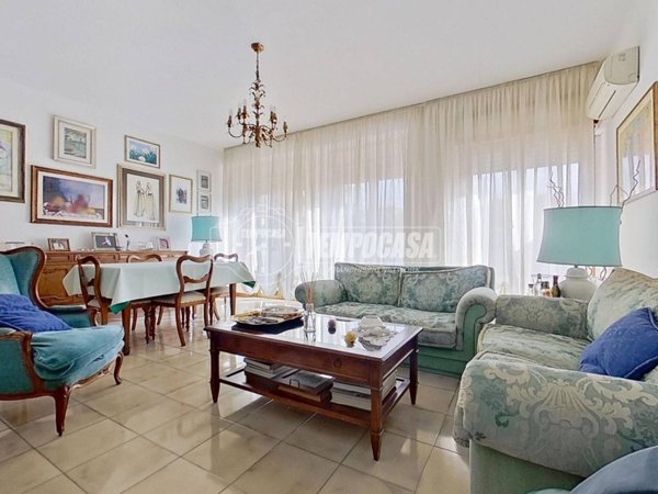 appartamento in vendita a Cagliari in zona Bonaria