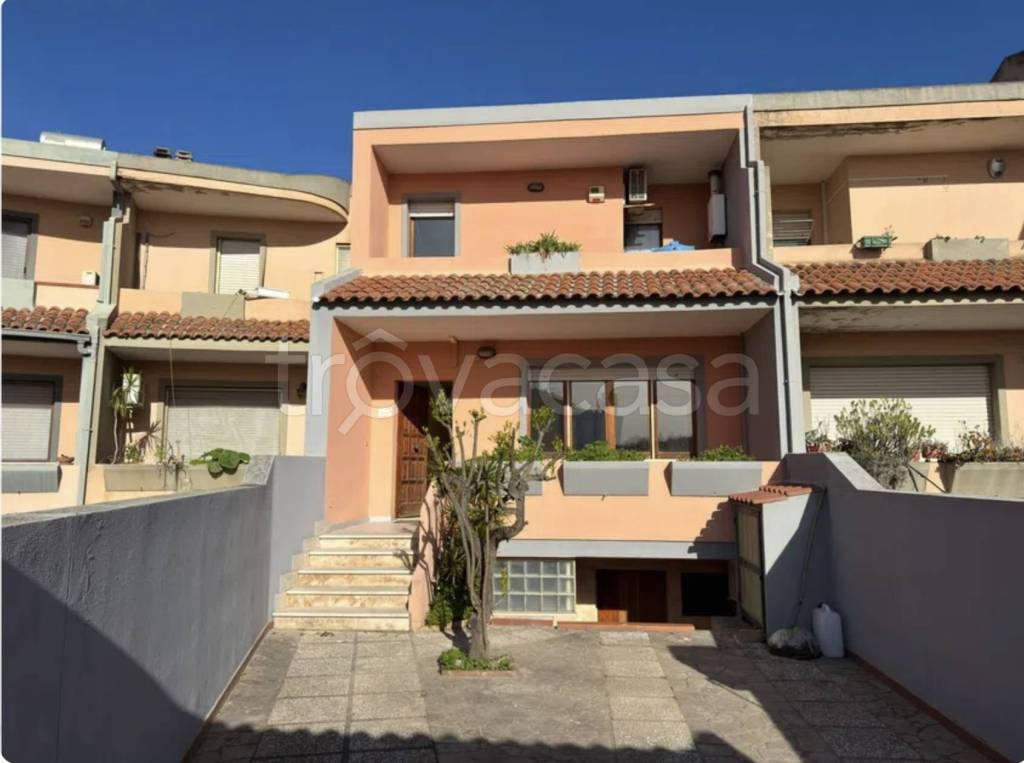 casa indipendente in vendita a Cagliari in zona Quartiere Europeo