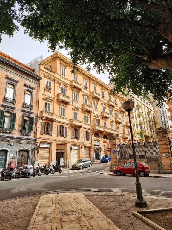 appartamento in vendita a Cagliari in zona Stampace/Punici