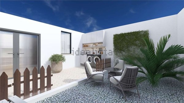 appartamento in vendita a Cagliari in zona Pirri