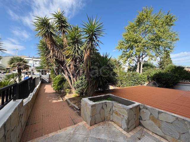 casa indipendente in vendita a Cagliari in zona Quartiere Europeo