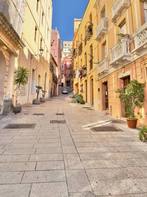 appartamento in vendita a Cagliari in zona Marina